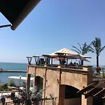 Perfect Sea And Pool View Marina * 巴尔奇克
