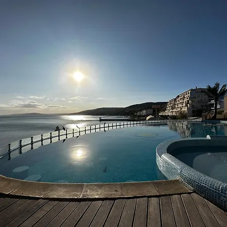 Lägenhet Perfect Sea And Pool View Marina