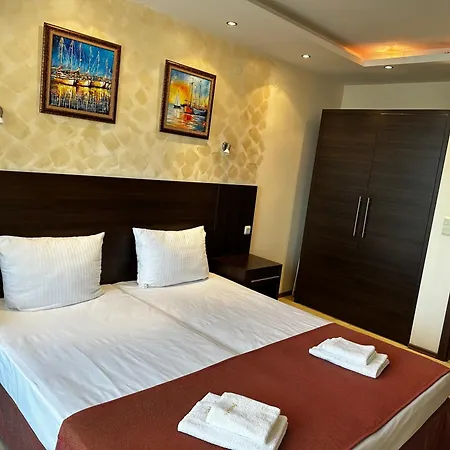 Perfect Sea And Pool View Marina Apartment Balchik