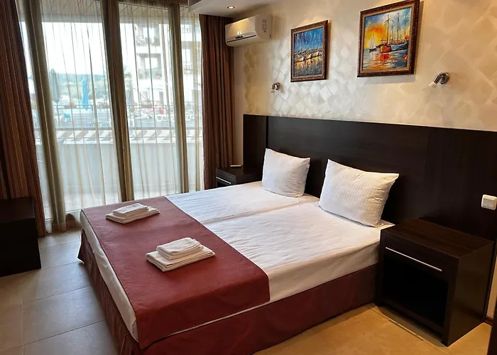 Perfect Sea And Pool View Marina 巴尔奇克