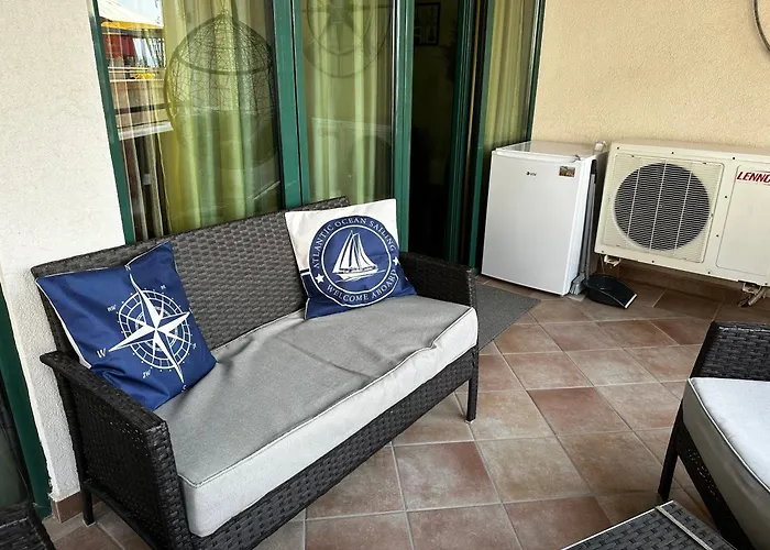 Perfect Sea And Pool View Marina *