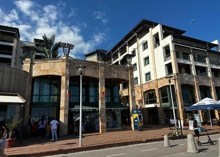 Perfect Sea And Pool View Marina * 巴尔奇克